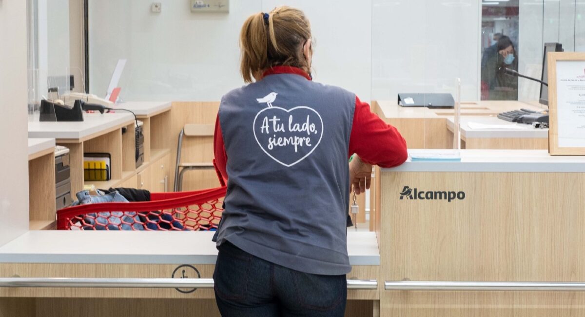 vendedor especializado tienda física