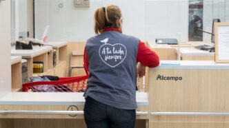vendedor especializado tienda física