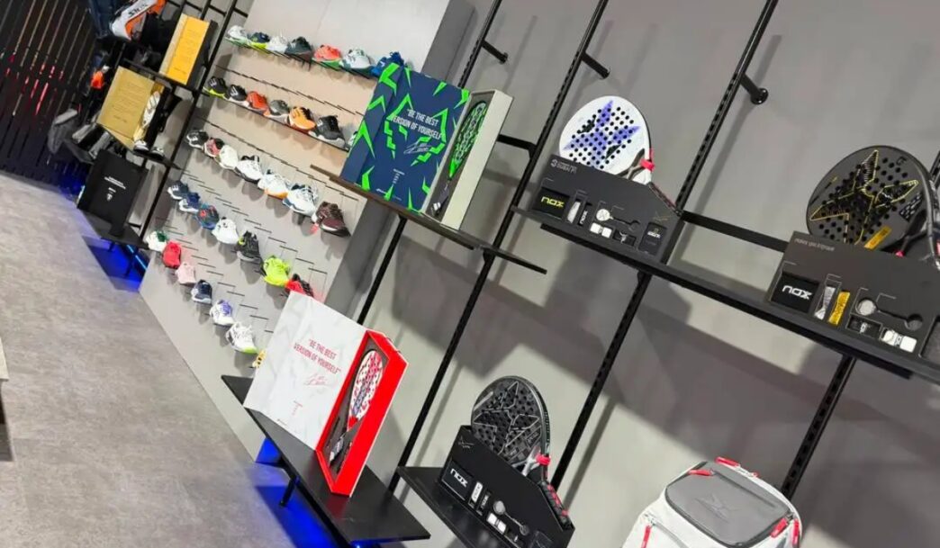 retail de deportes de raqueta